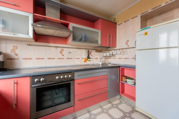 3-комнатная квартира по адресу Космонавтов ул., д. 23 к. 1 - фото 2