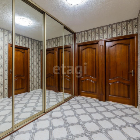 Фотография 3-комнатная квартира по адресу Космонавтов ул., д. 23 к. 1 - фото 12