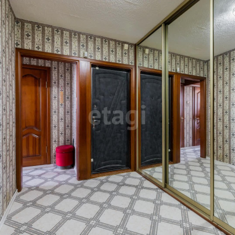 Фотография 3-комнатная квартира по адресу Космонавтов ул., д. 23 к. 1 - фото 11