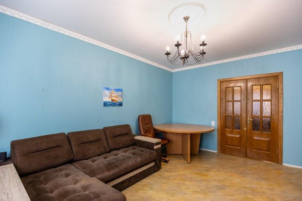 3-комнатная квартира по адресу Парниковая ул., д. 11 - фото 4
