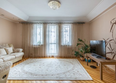 3-комнатная квартира по адресу Есенина ул., д. 83 - фото 1