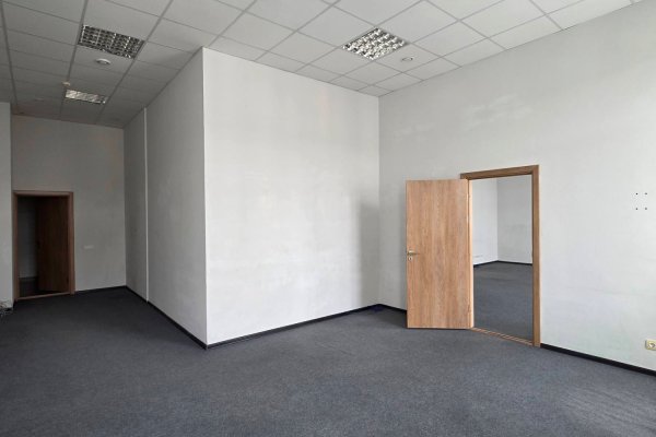 Просторный офис у метро - фото 3