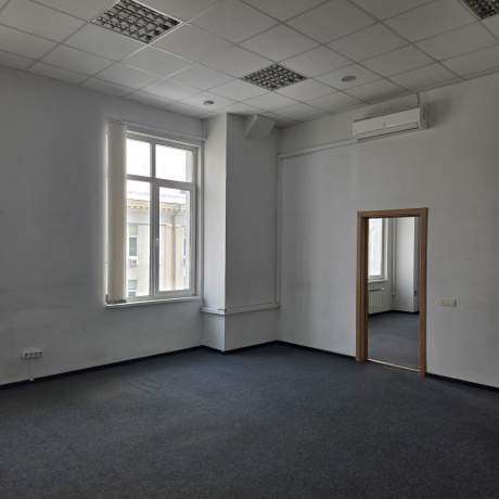 Фотография Просторный офис у метро - фото 6