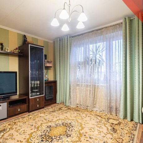 Фотография 3-комнатная квартира по адресу Машерова ул., д. 32 - фото 1