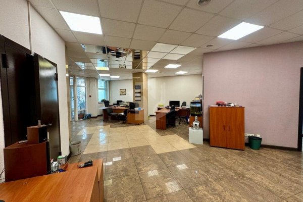 Сдается торговое помещение по адресу г. Минск, Сторожовская ул., д. 6 - фото 3