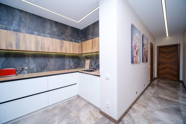 3-комнатная квартира по адресу Макаенка ул., д. 12 к. б - фото 15