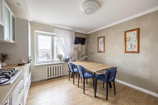 5+ -комнатная квартира по адресу Машерова просп., д. 54 - фото 6