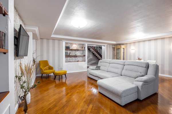 5+ -комнатная квартира по адресу Машерова просп., д. 54 - фото 15