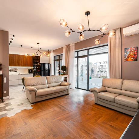 Фотография 3-комнатная квартира по адресу Солнечный Пляж ул., д. 11 - фото 2