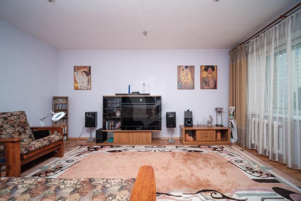4-комнатная квартира по адресу Берута ул., д. 15 к. 2 - фото 8