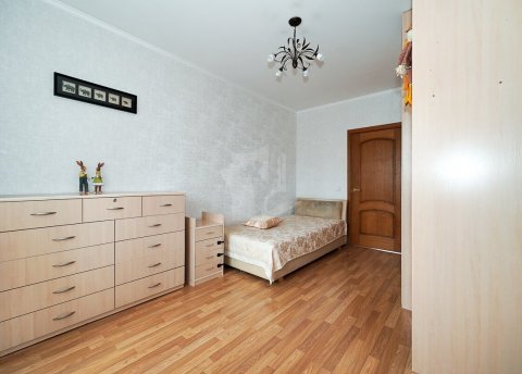 4-комнатная квартира по адресу Притыцкого ул., д. 72 - фото 11