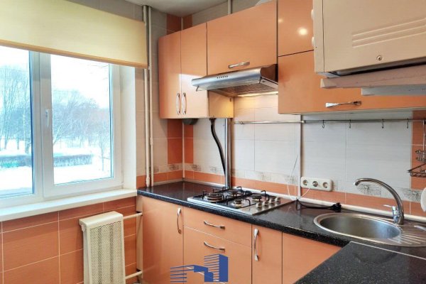 2-комнатная квартира по адресу Карастояновой ул., д. 33 - фото 1