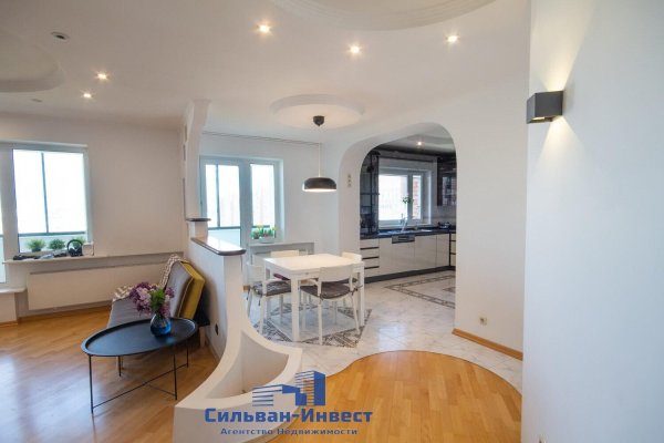 4-комнатная квартира по адресу Независимости просп., д. 181 - фото 11