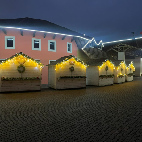 Фотография Домики для рождественской торговли - фото 1