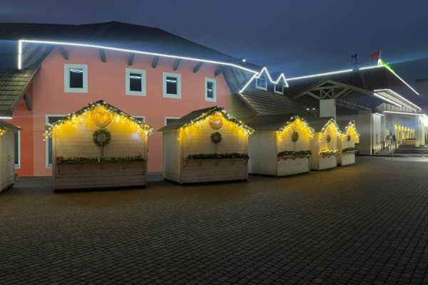 Домики для рождественской торговли - фото 1