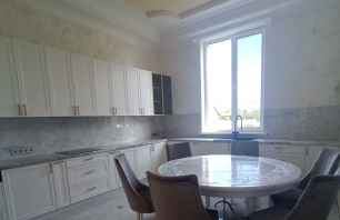 Фотография Сдаём в аренду на длительный срок для семьи, представительства - фото 1