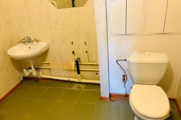 Продаётся 4-х ком. квартира под офис ул. Филимонова, 14 - фото 6