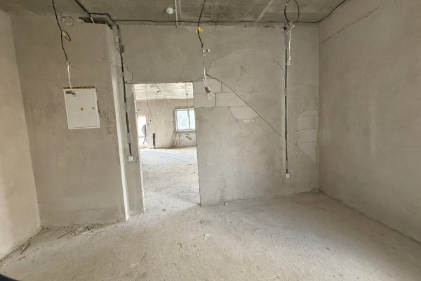 Продается административно-торговое помещение без отделки. Прекрасная локация. - фото 5