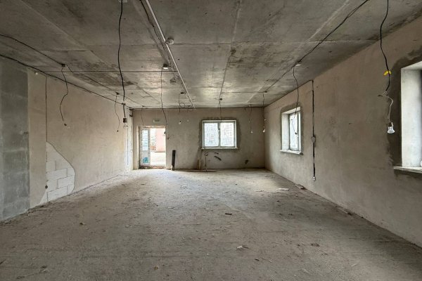 Продается административно-торговое помещение без отделки. Прекрасная локация - фото 3