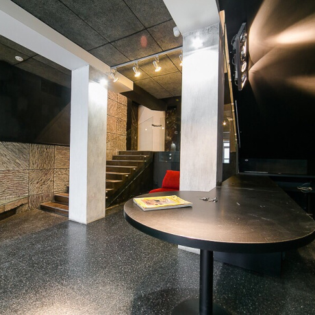 Фотография Помещение с дизайнерским ремонтом в центре города - фото 2