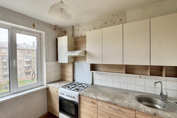 1-комнатная квартира по адресу Платонова ул., д. 21 - фото 1