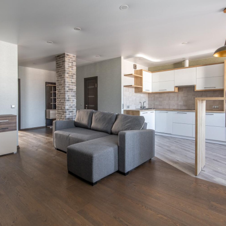 Фотография 2-комнатная квартира по адресу Дзержинского просп., д. 15 - фото 1