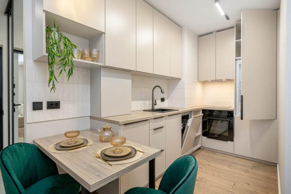 2-комнатная квартира по адресу Леонида Щемелёва ул., д. 14 - фото 1