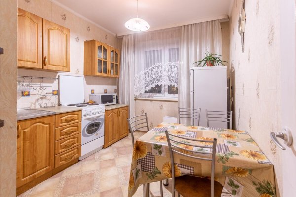 2-комнатная квартира по адресу Воронянского ул., д. 15 к. 1 - фото 1