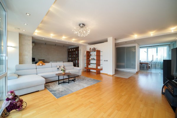 3-комнатная квартира по адресу Сурганова ул., д. 40 - фото 1