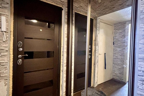 3-комнатная квартира по адресу Якубовского ул., д. 28 к. 1 - фото 1