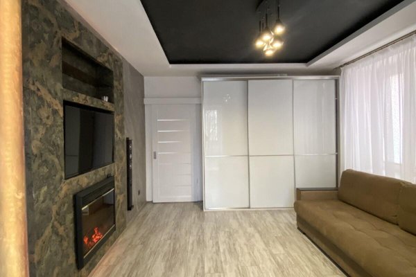 3-комнатная квартира по адресу Жилуновича ул., д. 20 - фото 1