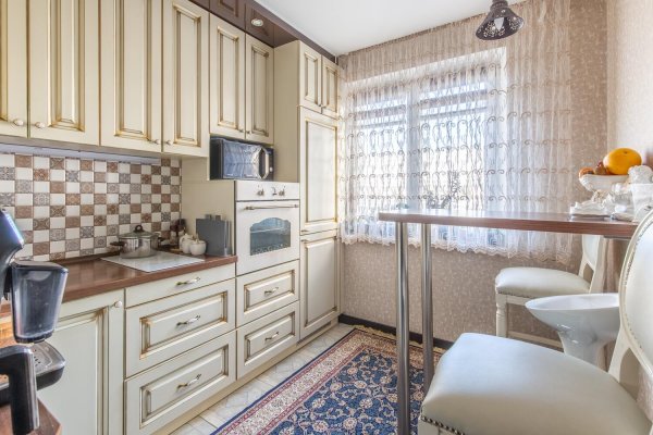 4-комнатная квартира по адресу Алибегова ул., д. 3 - фото 1