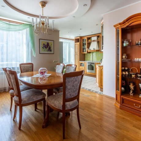 Фотография 4-комнатная квартира по адресу Чорного ул., д. 31 - фото 1