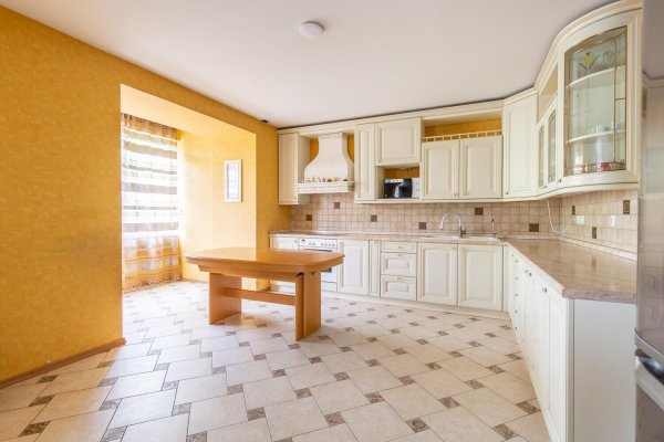 4-комнатная квартира по адресу Калиновского ул., д. 53 к. 3 - фото 1