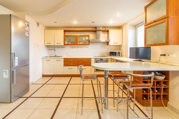 3-комнатная квартира по адресу Обойная ул., д. 4 к. 1 - фото 2