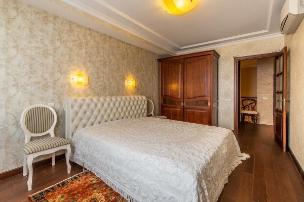 3-комнатная квартира по адресу Тургенева ул., д. 5 - фото 8