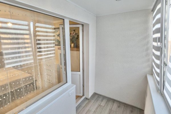 1-комнатная квартира по адресу Космонавтов ул., д. 37 - фото 9