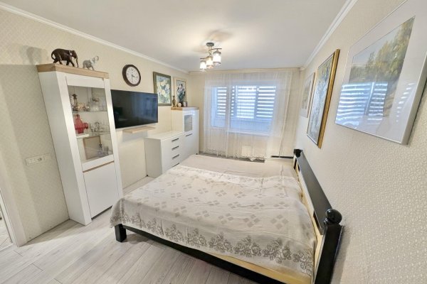 1-комнатная квартира по адресу Космонавтов ул., д. 37 - фото 3