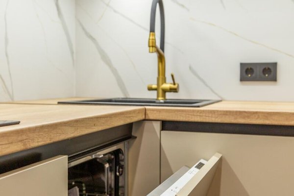 2-комнатная квартира по адресу Жореса Алфёрова ул., д. 16 - фото 9