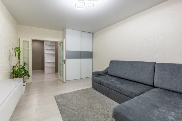 2-комнатная квартира по адресу Основателей ул., д. 7 - фото 5