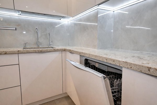 3-комнатная квартира по адресу Мястровская ул., д. 5 - фото 3