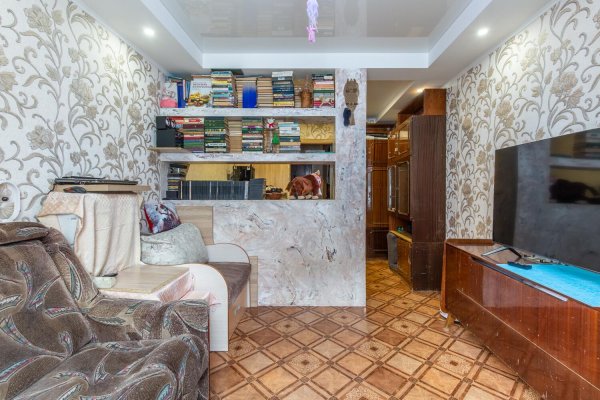 1-комнатная квартира по адресу Алтайская ул., д. 90 к. 1 - фото 7