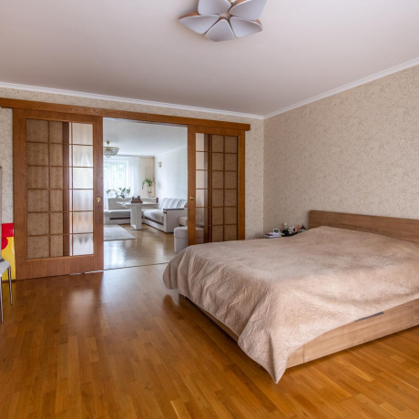 Фотография 4-комнатная квартира по адресу Пономаренко ул., д. 54 - фото 9