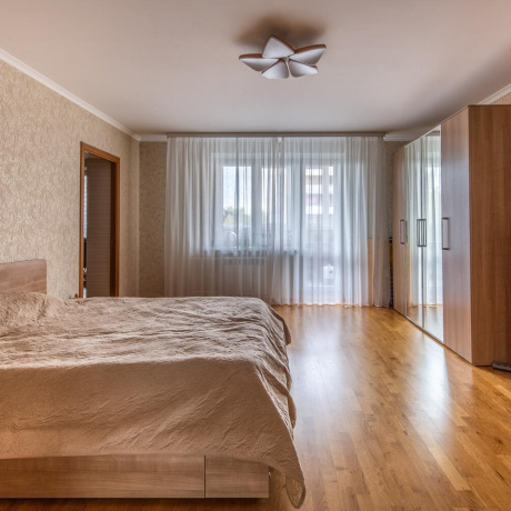 Фотография 4-комнатная квартира по адресу Пономаренко ул., д. 54 - фото 8