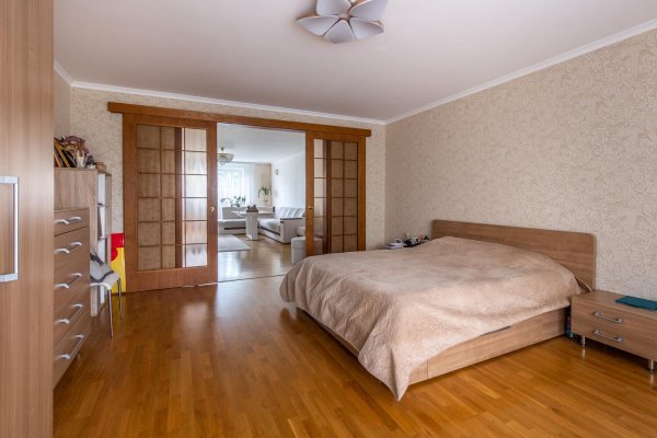 5+ -комнатная квартира по адресу Пономаренко ул., д. 54 - фото 9