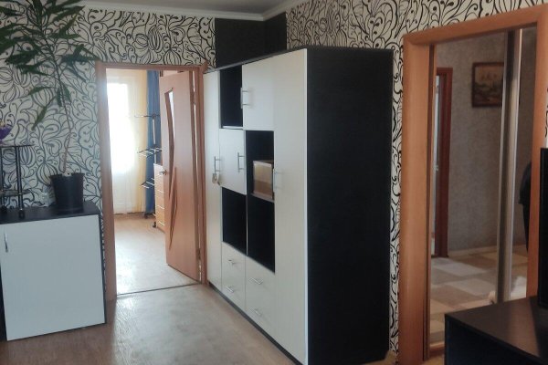 3-комнатная квартира по адресу Космонавтов ул., д. 5 к. 1 - фото 9