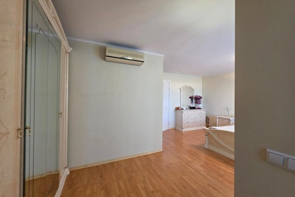 4-комнатная квартира по адресу Победителей просп., д. 73 к. 1 - фото 9