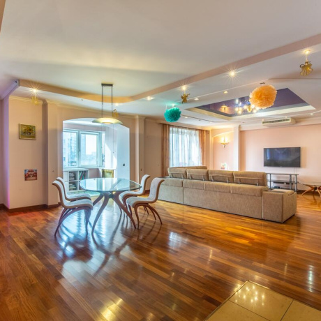 Фотография 5+ -комнатная квартира по адресу Грибоедова ул., д. 4 - фото 3