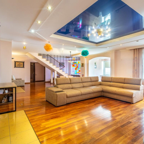 Фотография 5+ -комнатная квартира по адресу Грибоедова ул., д. 4 - фото 6