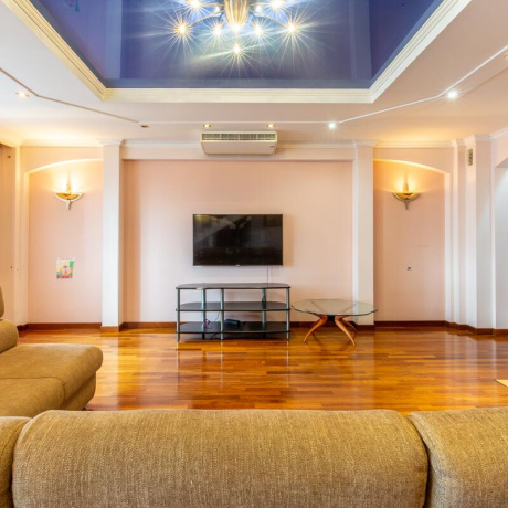 Фотография 5+ -комнатная квартира по адресу Грибоедова ул., д. 4 - фото 8